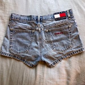 Vintage Tommy Jeans *Tommy Hilfiger* Denim Shorts